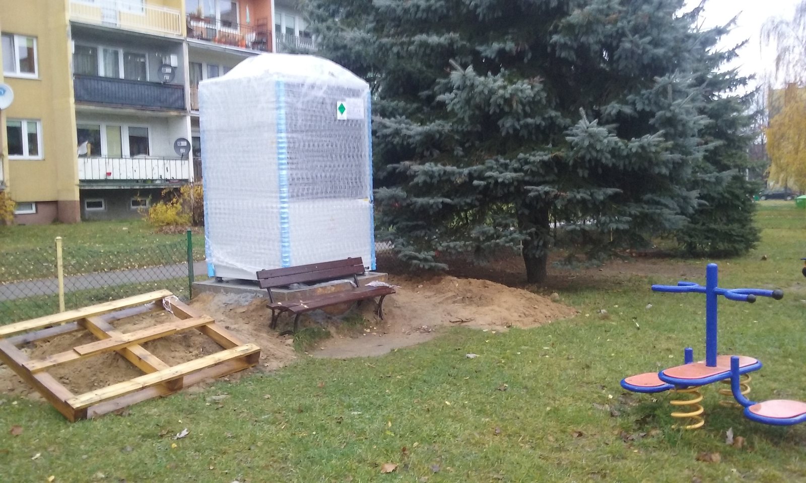 Newly installed heat pump Viessmann Energycal AW PRO AT 70.2, November 2021, Tomaszów Mazowiecki, Sikorskiego Street